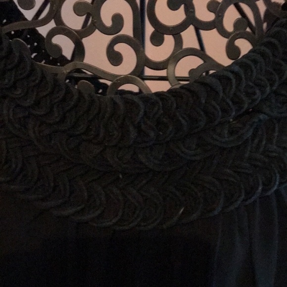 Black mini dress size medium - Picture 4 of 6